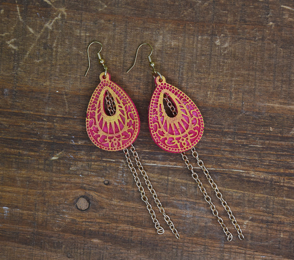 Liquid Sculpey® Fuchsia Color of the Year Dangle Earrings